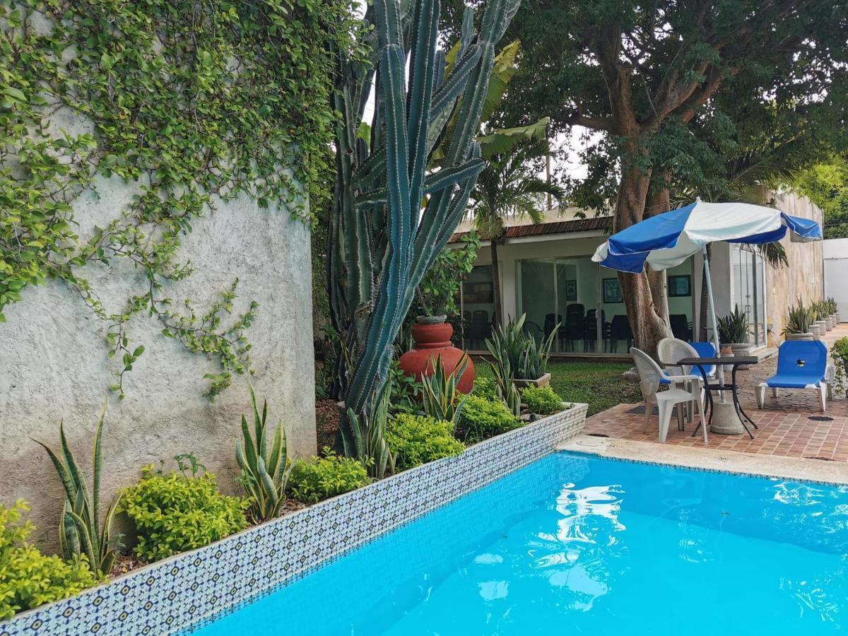 Hotel Las Dalias Inn Mérida Exterior foto