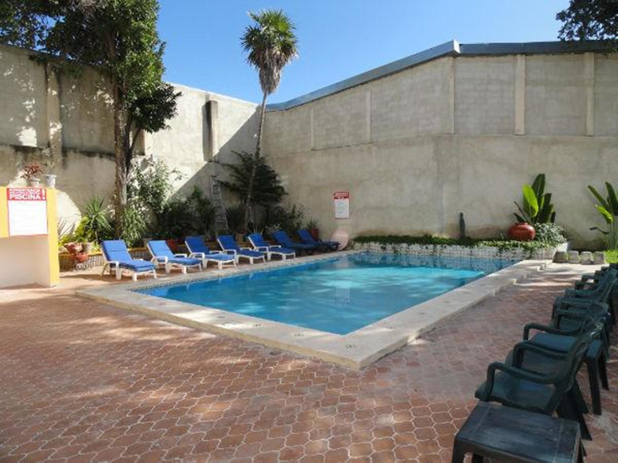 Hotel Las Dalias Inn Mérida Exterior foto