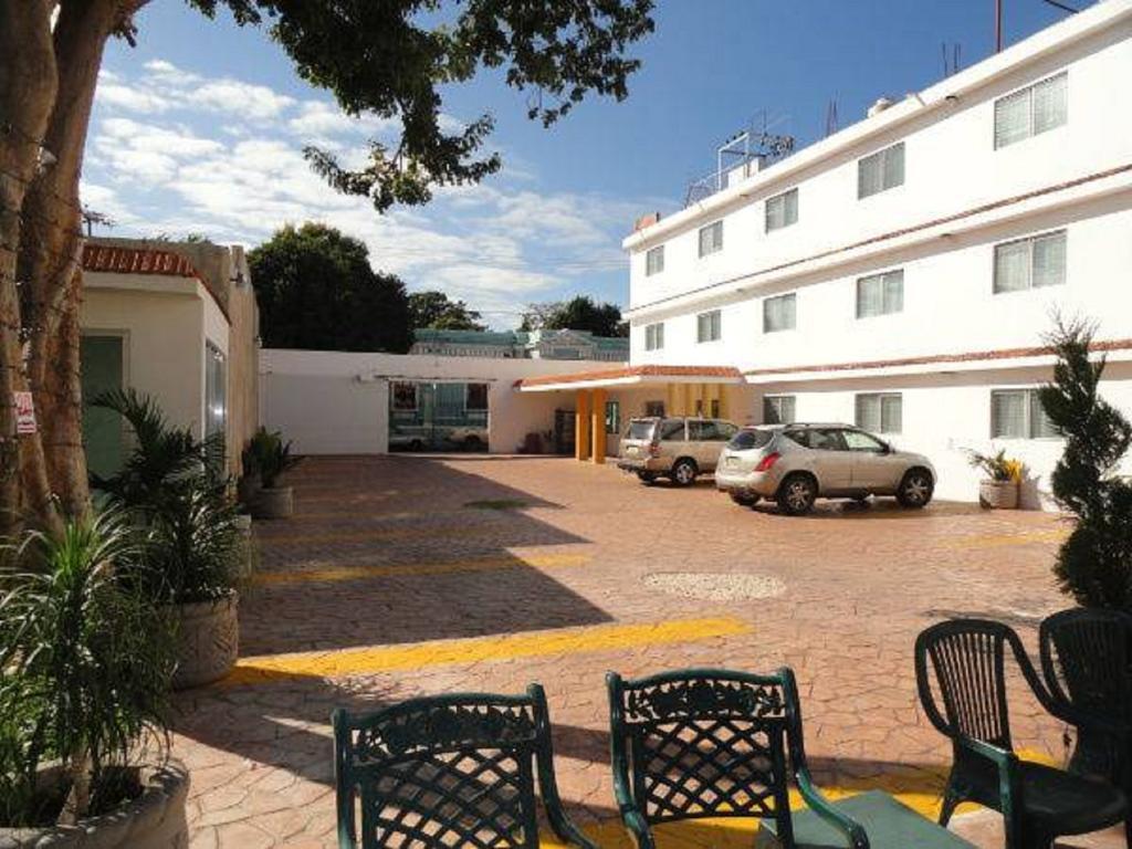 Hotel Las Dalias Inn Mérida Exterior foto